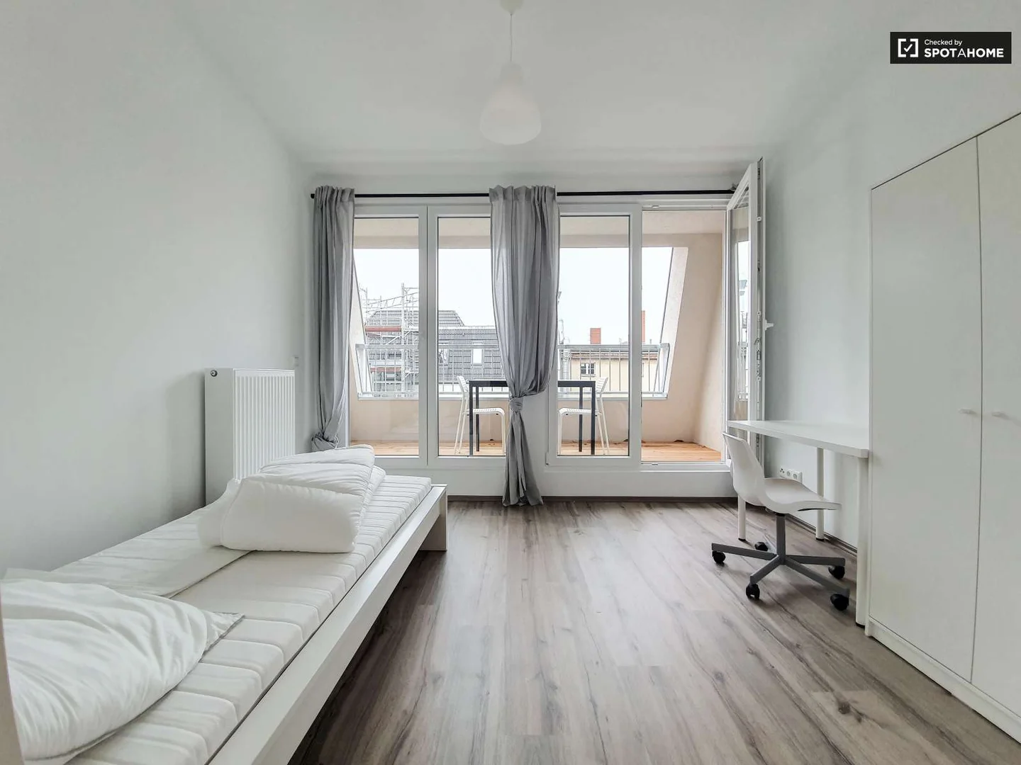 Habitación para estudiantes en  con modernas comodidades
