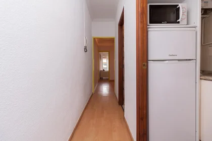 Prywatny pokój Calle de Jerónima Llorente, obraz 14 19
