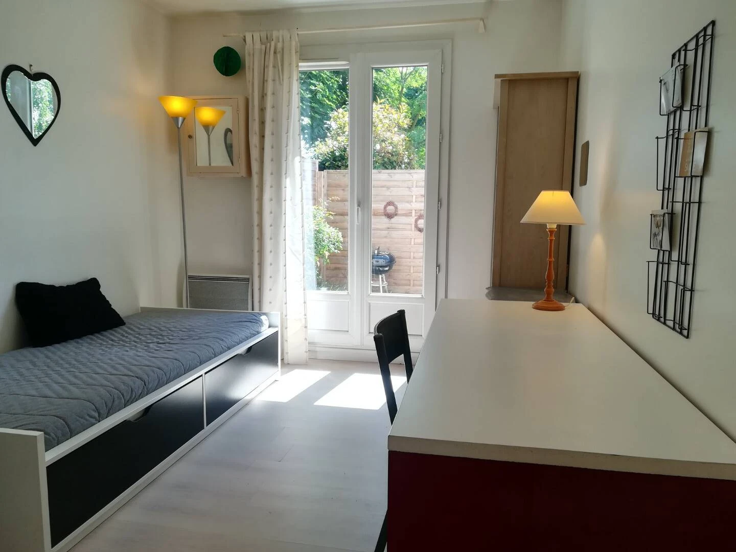 Quarto para alugar num apartamento partilhado em Cergy