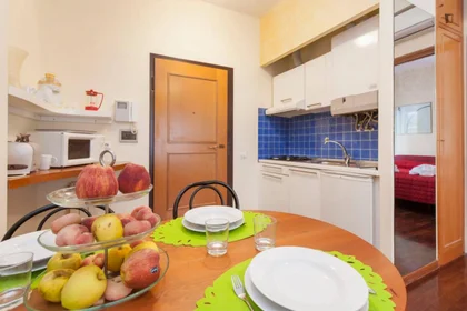 Logement entier à Via Ambrogio Traversari, image 11 de 21