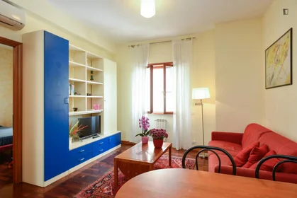 Logement entier à Via Ambrogio Traversari, image 9 de 21