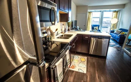 Dairenin tamamı Ikamet yerinde konumu 1016 Washington Ave SE, Minneapolis, MN 55414, United States, 13 16 görüntüsü