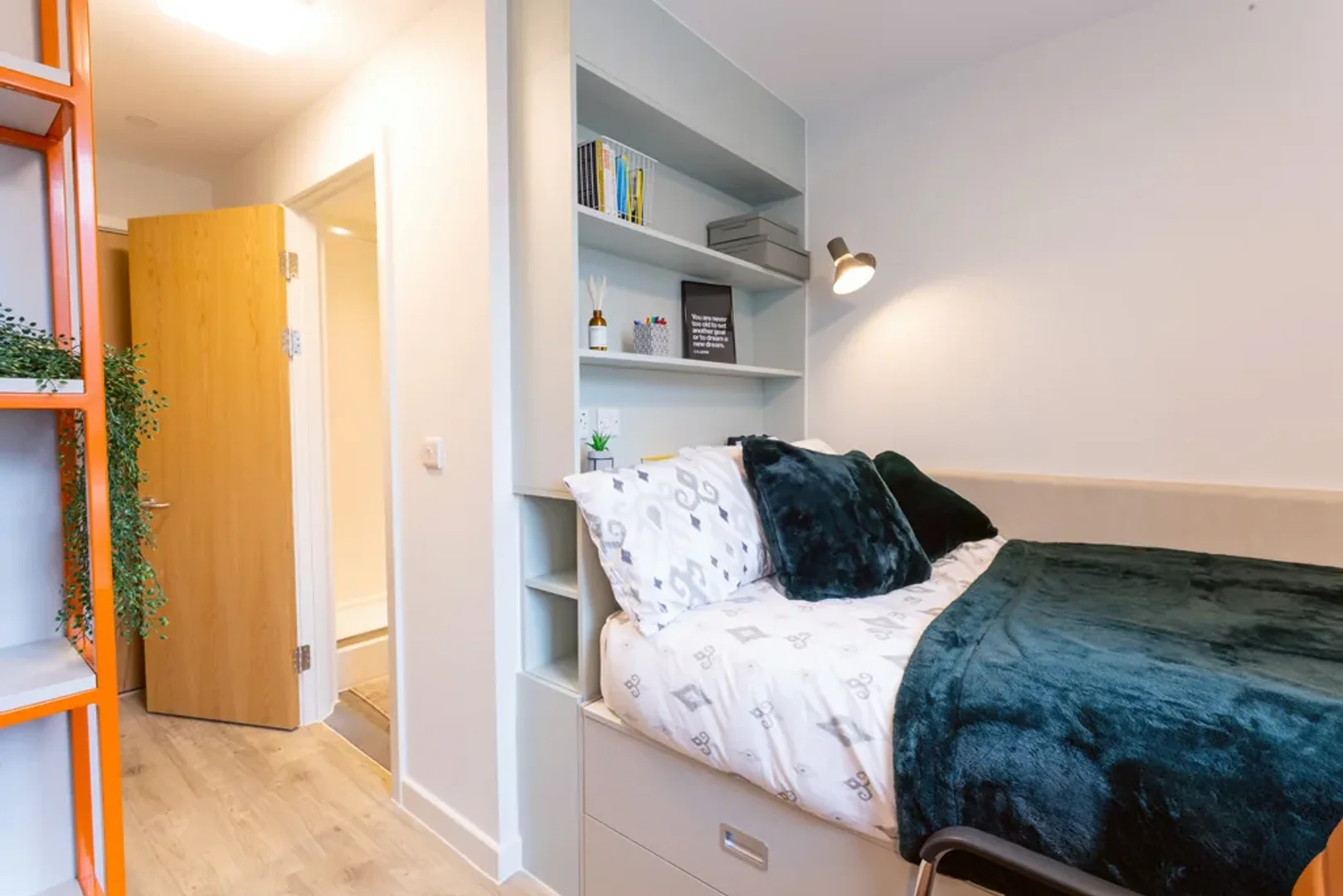 Chambre d'étudiant bon marché à proximité du campus dans 