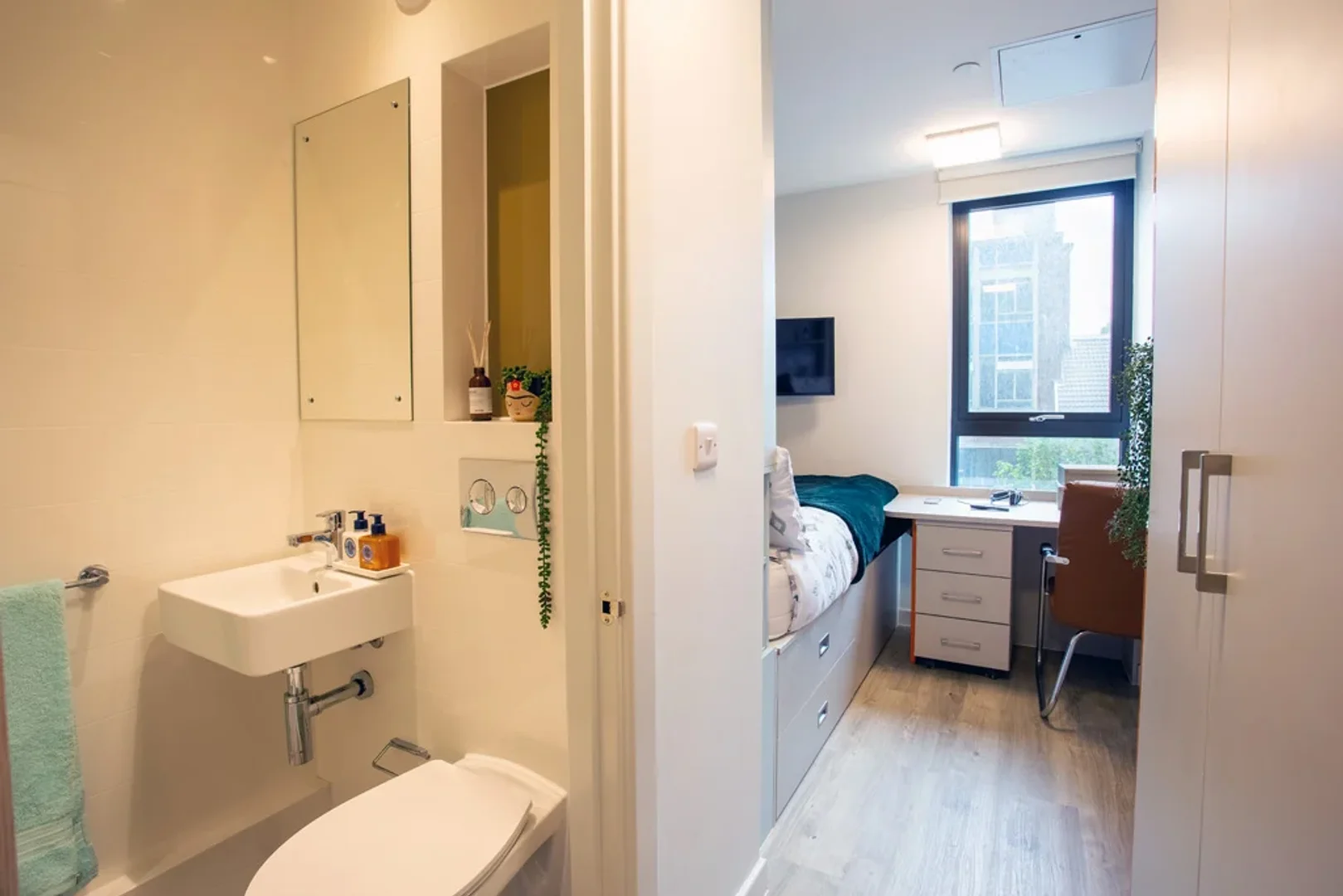 Chambre d'étudiant confortable et spacieuse dans 