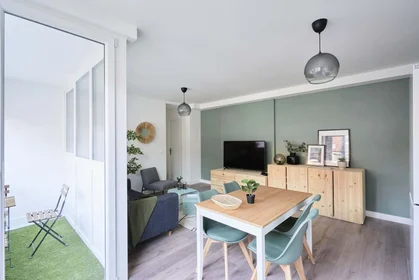 Privatzimmer in der Rue Vieille Poissonnerie, 59300 Valenciennes, France, bild 11 von 17