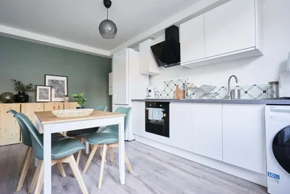 Privatzimmer in der Rue Vieille Poissonnerie, 59300 Valenciennes, France, bild 13 von 17