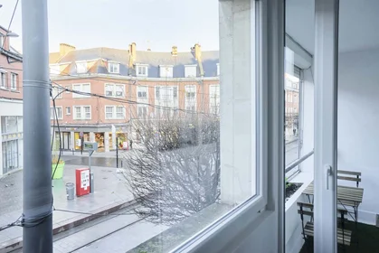 Privatzimmer in der Rue Vieille Poissonnerie, 59300 Valenciennes, France, bild 17 von 17