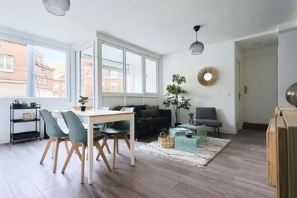 Privatzimmer in der Rue Vieille Poissonnerie, 59300 Valenciennes, France, bild 10 von 17