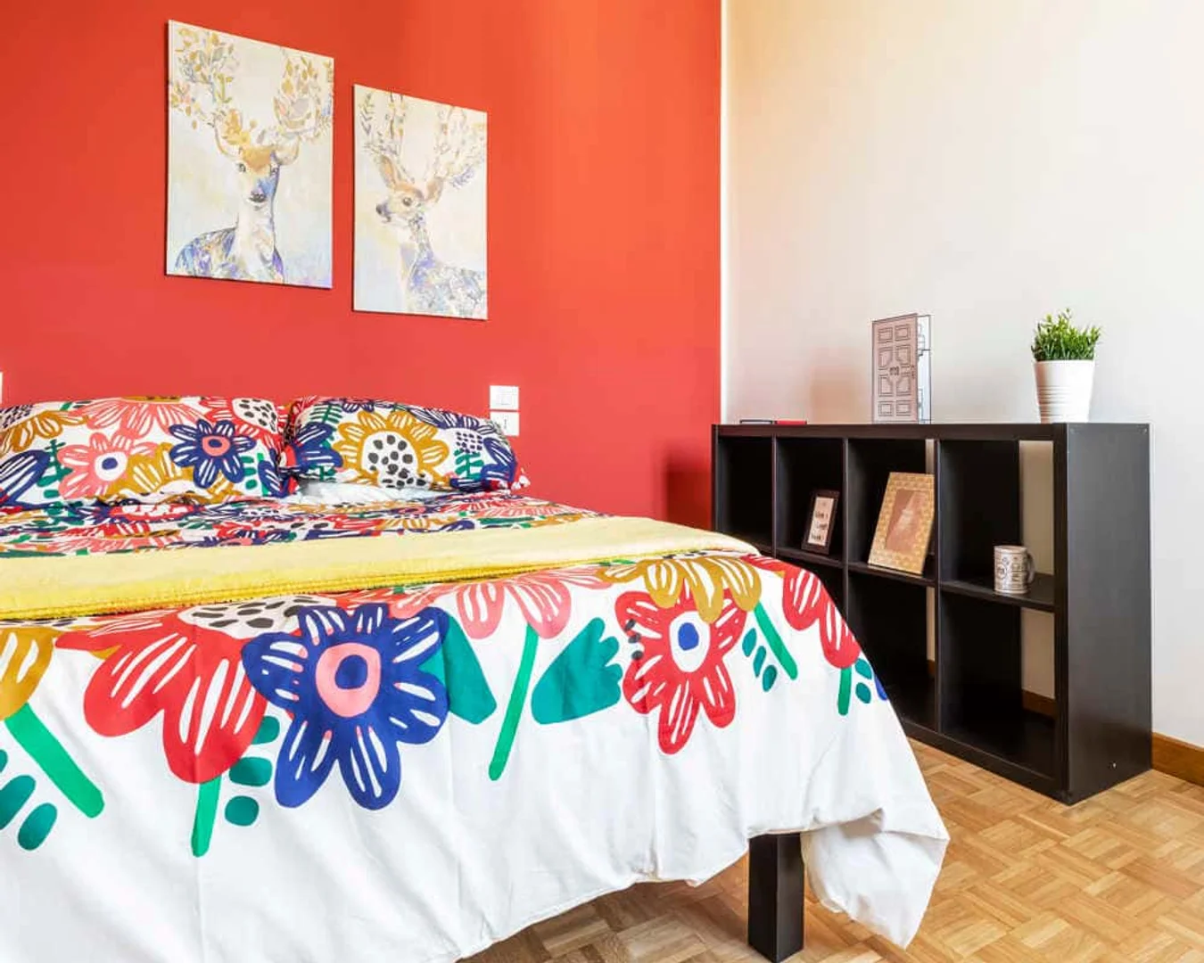 Comfortable and spacious student room in
