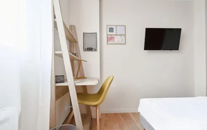 Privatzimmer in der 6 Avenue des Martyrs de la Résistance, bild 19 von 24