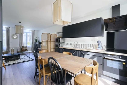 Stanza privata in 15 Pl. Nouvelle Aventure, 59000 Lille, France, immagine 13 di 22