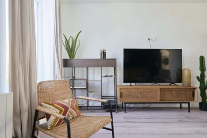 Stanza privata in 15 Pl. Nouvelle Aventure, 59000 Lille, France, immagine 19 di 22