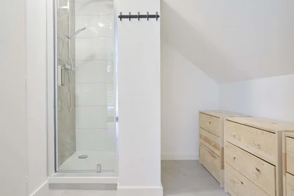 Stanza privata in 15 Pl. Nouvelle Aventure, 59000 Lille, France, immagine 5 di 22