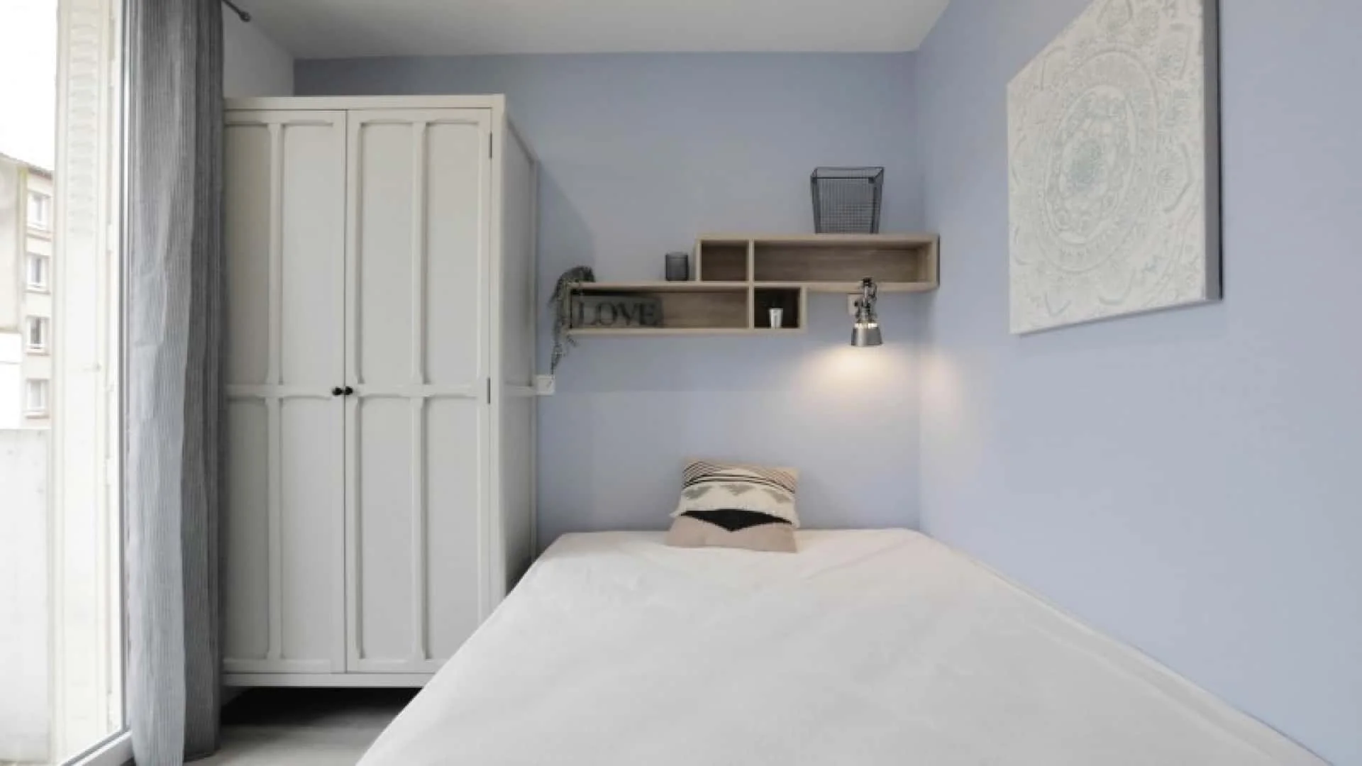 Quarto de estudante funcional perfeito para estudar em 