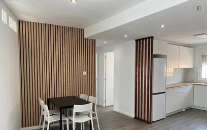 Private room at Calle Huelva, image 6 of 6