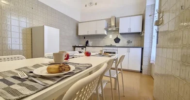 Quarto privado em VIA Renato Serra, imagem 5 de 9
