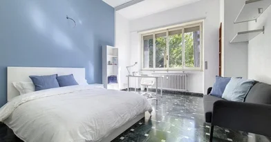 Quarto privado em VIA Renato Serra, imagem 1 de 12