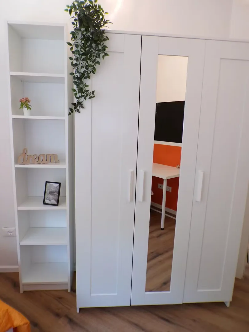 Komfortables und geräumiges Studentenzimmer in 
