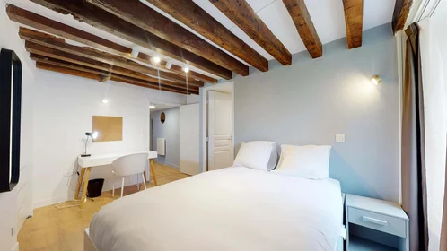 Özel oda konumu 12 rue Mot, Fontenay - sous - Bois Fontenay-sous-Bois 94120 FR, 2 22 görüntüsü