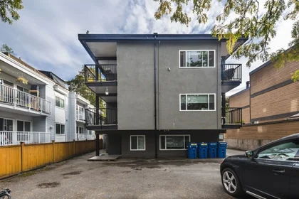 Apartamento inteiro em residência em W 8th Ave, Vancouver, BC V6J 1W2, Canada, imagem 38 de 49