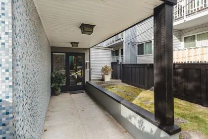 Apartamento inteiro em residência em W 8th Ave, Vancouver, BC V6J 1W2, Canada, imagem 40 de 49