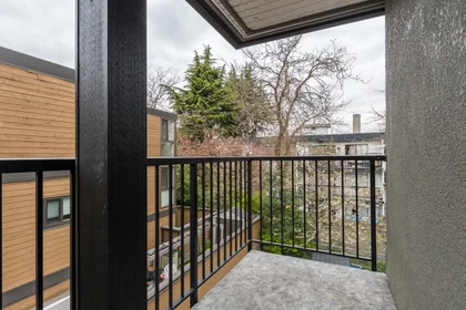 Apartamento inteiro em residência em W 8th Ave, Vancouver, BC V6J 1W2, Canada, imagem 45 de 49