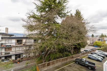 Apartamento inteiro em residência em W 8th Ave, Vancouver, BC V6J 1W2, Canada, imagem 46 de 49