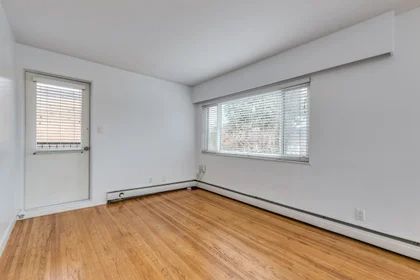 Apartamento inteiro em residência em W 8th Ave, Vancouver, BC V6J 1W2, Canada, imagem 49 de 49