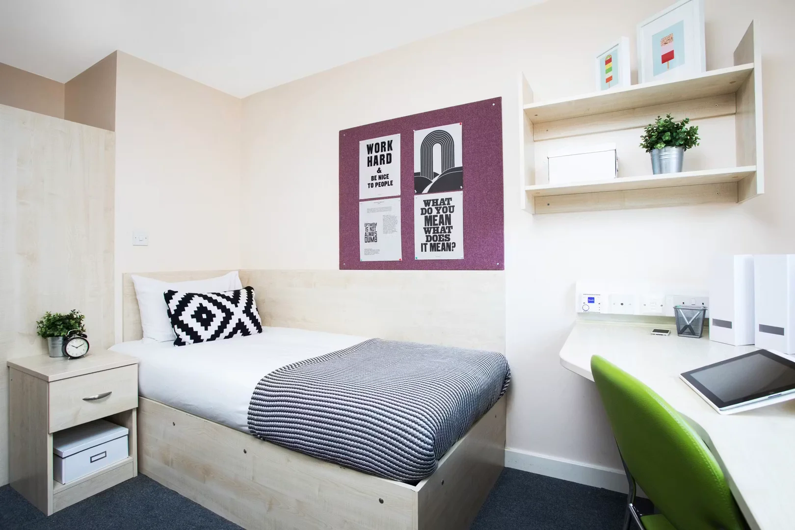 Habitación asequible para estudiantes con buena iluminación en 