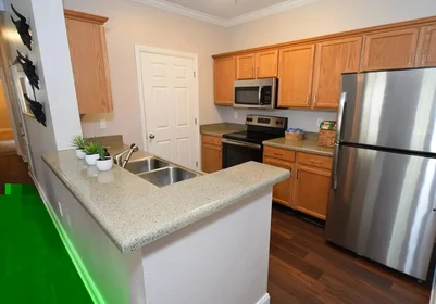 Quarto privado em Nicholson Drive, imagem 18 de 23
