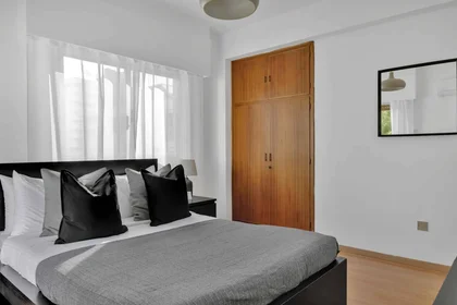 Logement entier à Romanou, image 14 de 15