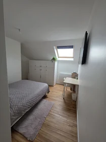 Private room at Avenue de Dunkerque Lomme, image 1 of 2