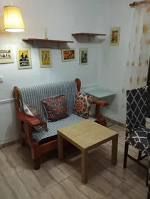 Entire apartment at Calle Jacinto Higueras, , image 4 of 5