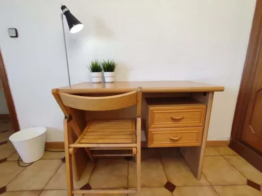 Stanza privata economica a {area}