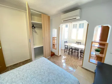 Habitación privada en C. Extremadura, 12, 28903 Getafe, Madrid, Spain, imagen 3 de 17