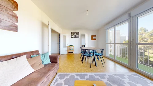 Chambre privée à 64 Boulevard Gaston Birgé, image 1 de 10