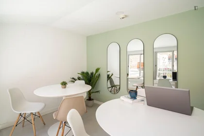Habitación privada en residencia en Calle de San Lorenzo, imagen 22 de 30