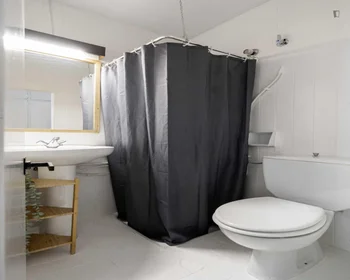 Habitación privada en residencia en Calle de San Lorenzo, imagen 5 de 30