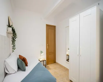 Quarto privado em C. de Bravo Murillo, imagem 2 de 49