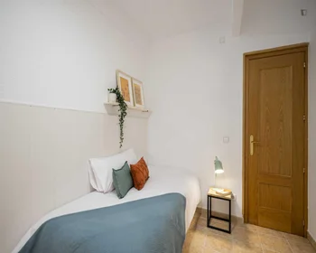 Quarto privado em C. de Bravo Murillo, imagem 6 de 49