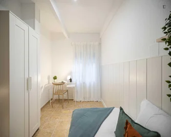 Quarto privado em C. de Bravo Murillo, imagem 9 de 49