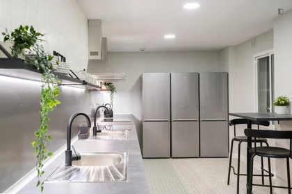 Quarto privado em C. de Bravo Murillo, imagem 33 de 49