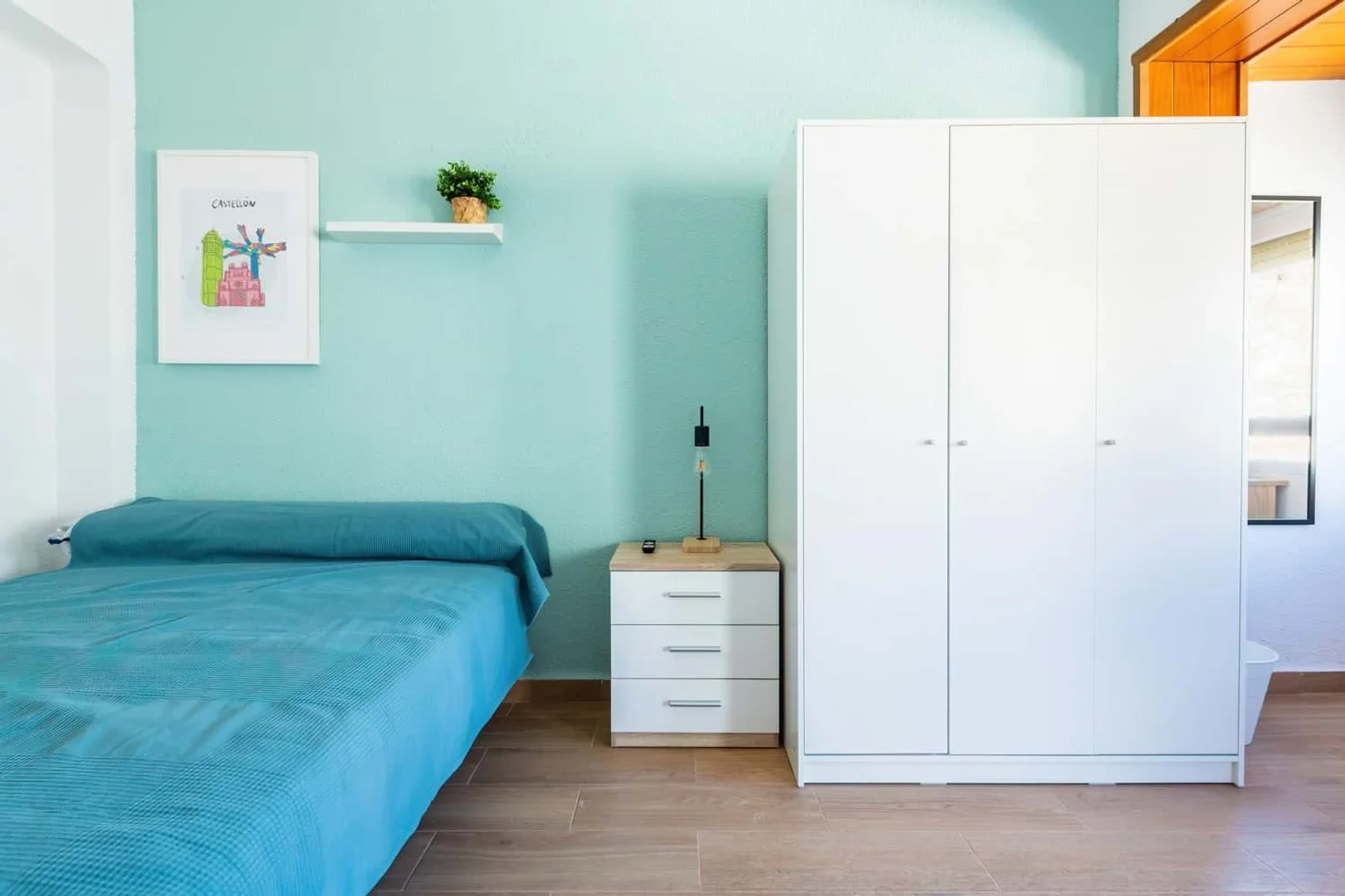 Habitación para estudiantes en  con modernas comodidades