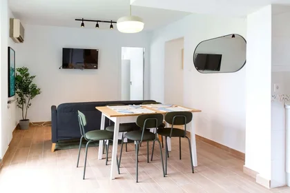 Özel oda konumu C. de Santander, 1, 1º c, Delicias, 50010 Zaragoza, Spain, 23 32 görüntüsü