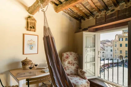 Apartamento inteiro em Via dell'Anfiteatro, 48, 55100 Lucca LU, Italia, imagem 5 de 33