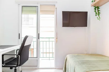 Habitación privada en C. de Portugal, 34, 3º puerta, Delicias, 50010 Zaragoza, Spain, imagen 1 de 43