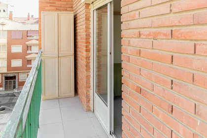 Habitación privada en C. de Portugal, 34, 3º puerta, Delicias, 50010 Zaragoza, Spain, imagen 4 de 43