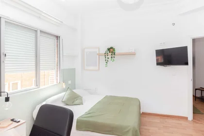 Quarto privado em Carrer de la Font Roja, 8, 7º a, Patraix, 46007 València, Valencia, Spain, imagem 2 de 39