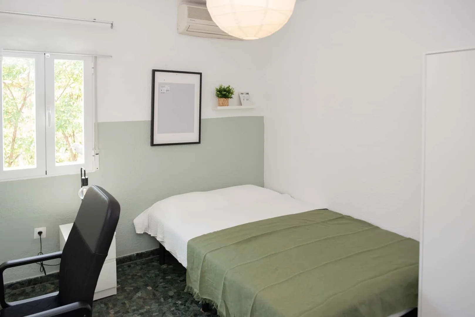 Gemütliches Zimmer für Studenten in 