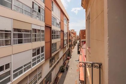Özel oda konumu Carrer de Santa Teresa, 44, 3º puerta 2, 43201 Reus, Tarragona, Spain, 44 49 görüntüsü